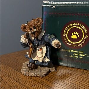 Retired Boyds Bears & Friends Figurine - Ms. Bruin the teacher